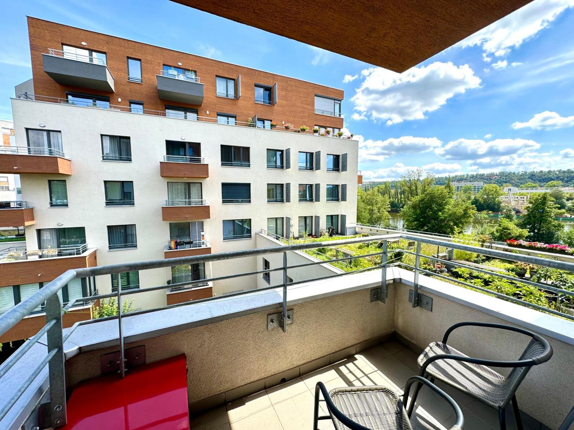 Riverside Premium Prague